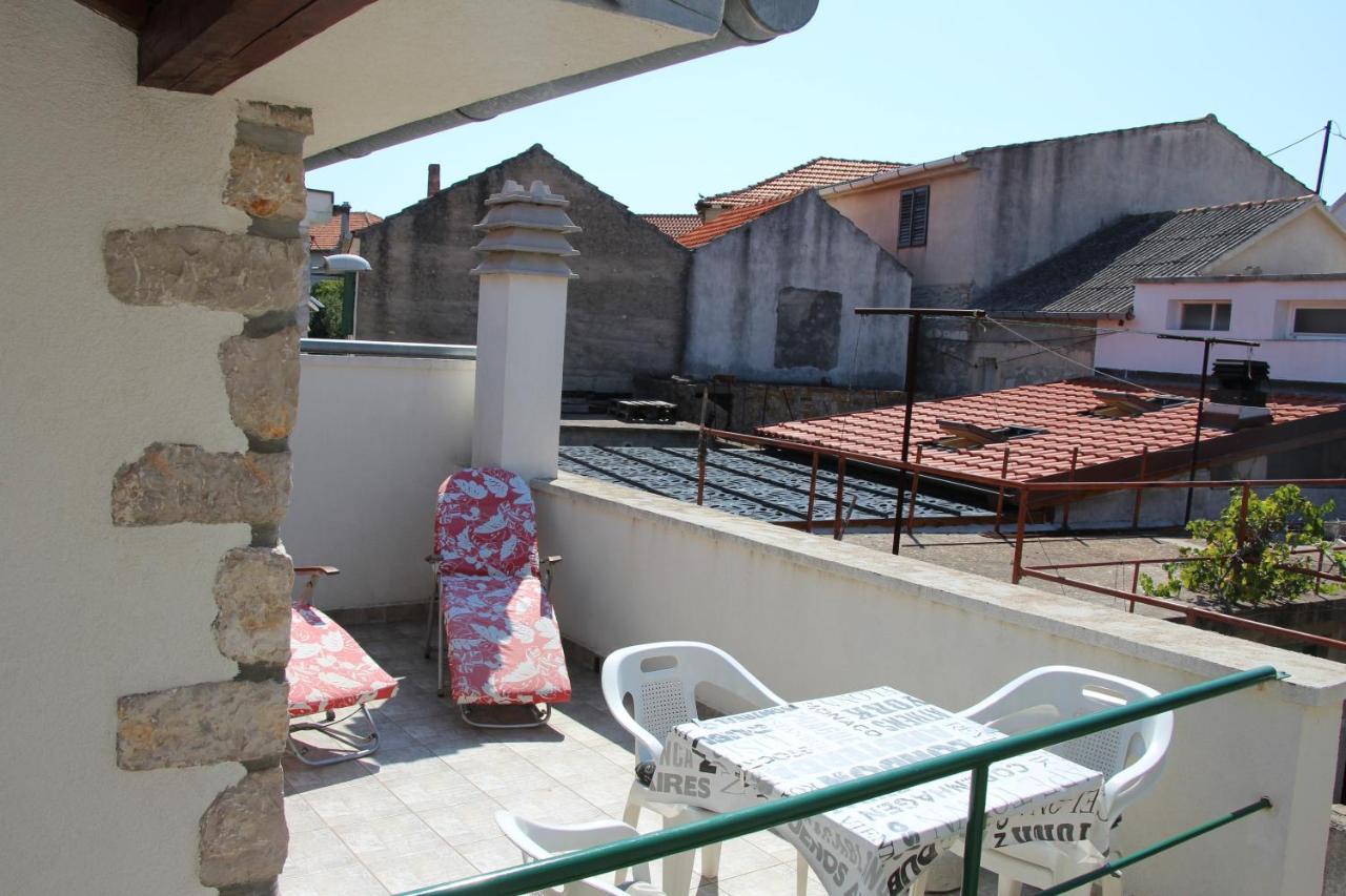 Apartment Titinica Murter Buitenkant foto
