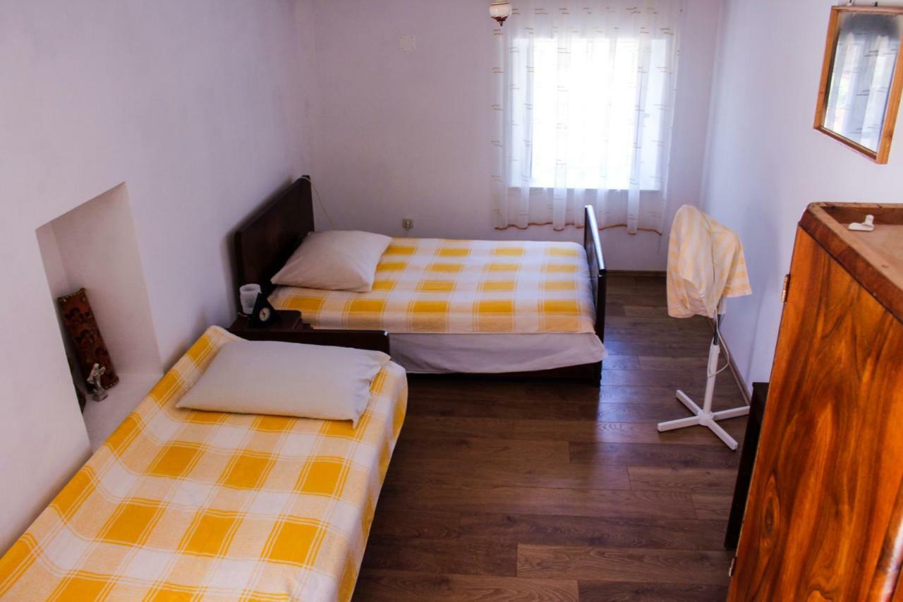 Apartment Titinica Murter Buitenkant foto