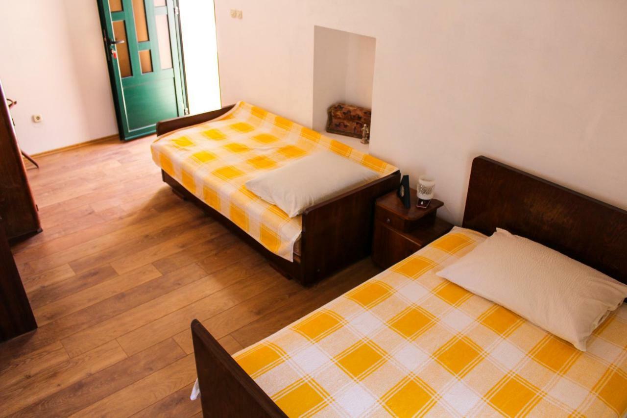 Apartment Titinica Murter Buitenkant foto